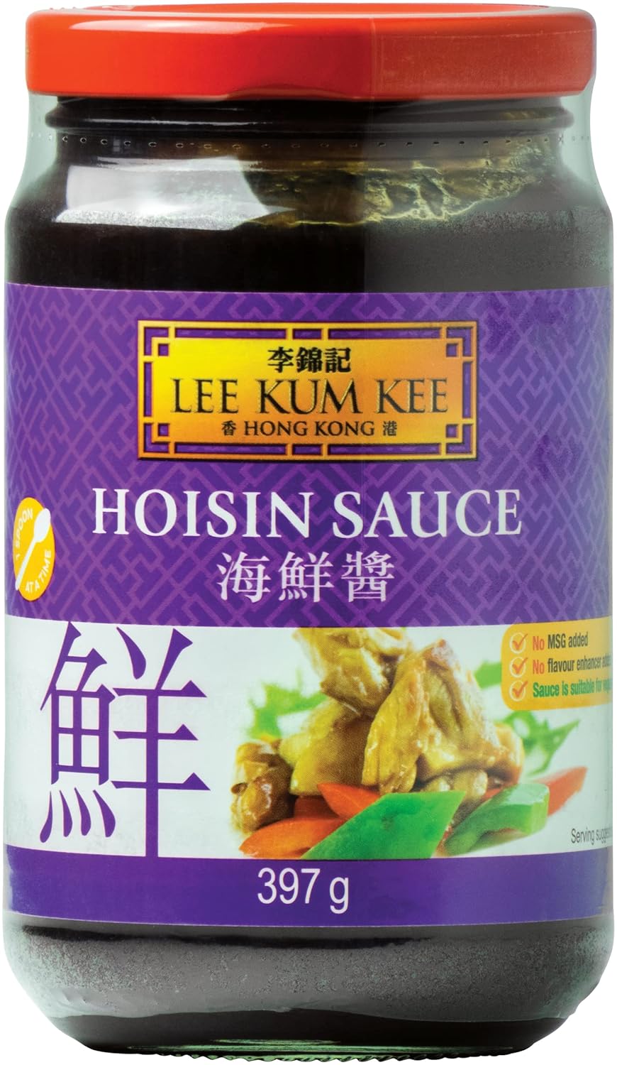 Vorderseite des Lee Kum Kee Hoisin Sauce Glases mit rotem Etikett.