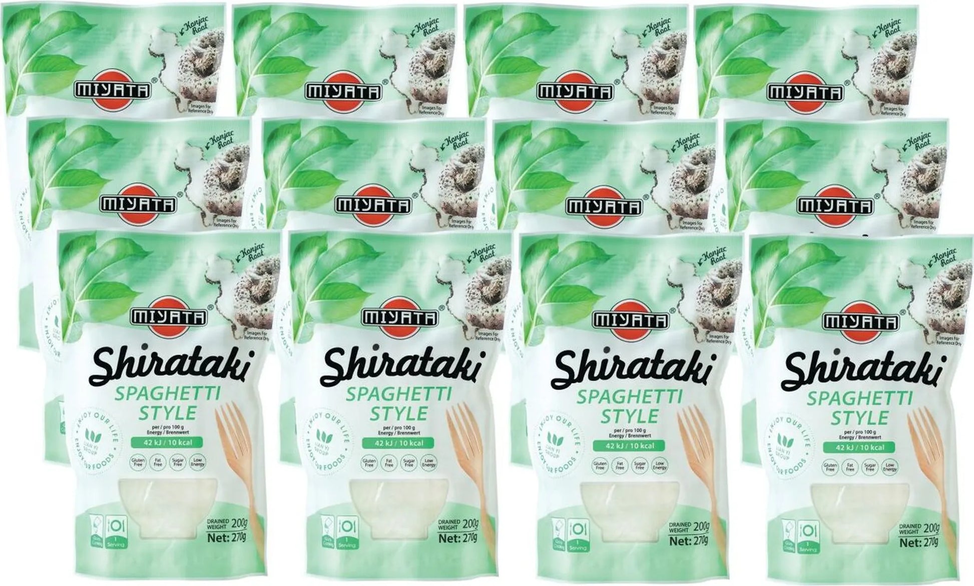 Ein 12er Vorratspack Miyata Shirataki Spaghetti Style Konjak-Nudeln in der hellen Verpackung