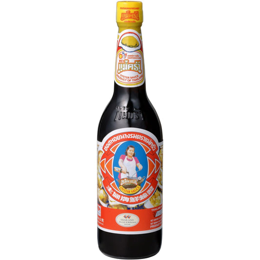 Vorderseite der 600ml Glasflasche Maekrua Austernsauce mit dem markanten Etikett und der Austern-Abbildung.